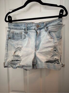 Aeropostale High Rise Midi Light Wash Distressed Women’s Denim Shorts